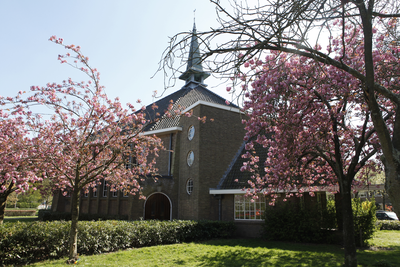 914143 Gezicht op de St.-Pauluskerk (Willem de Zwijgerplantsoen 19, voormalige Willem de Zwijgerkerk) te Utrecht.